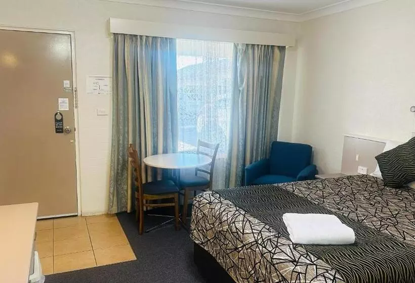 汽车旅馆  Sapphire City Motor Inn