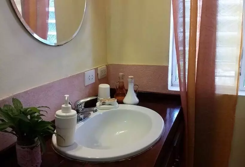 پانسیون Residencia El Balata