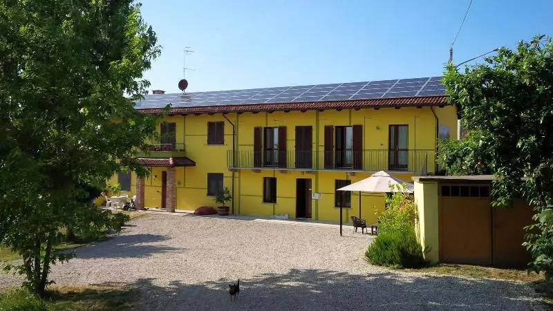 ペンション The Green Guest House