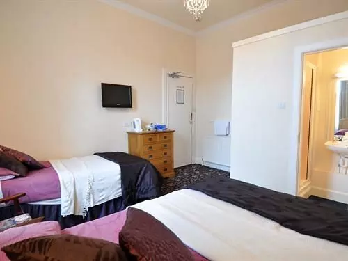 Majatalo Tania Guest House