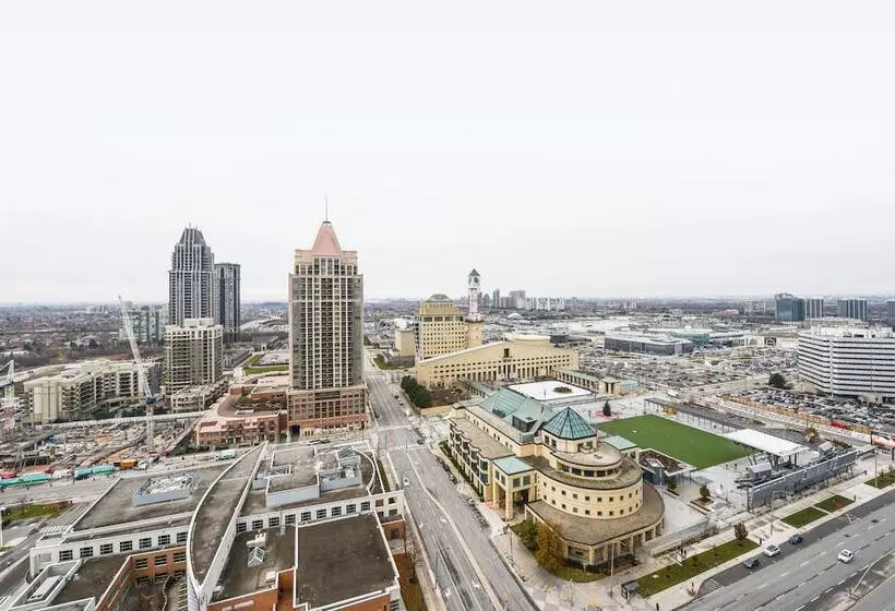 Sarkar Suites 330 Burnhamthorpe Road