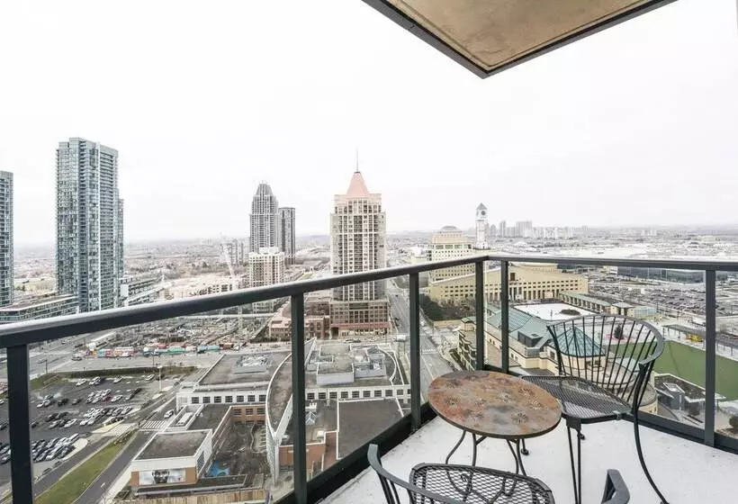 Sarkar Suites 330 Burnhamthorpe Road