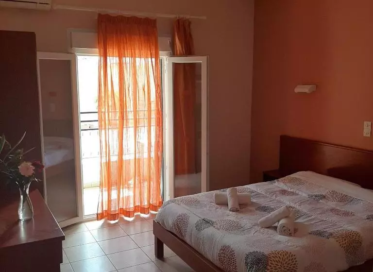 Zefiros Apartments