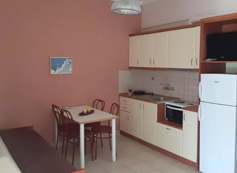 Zefiros Apartments