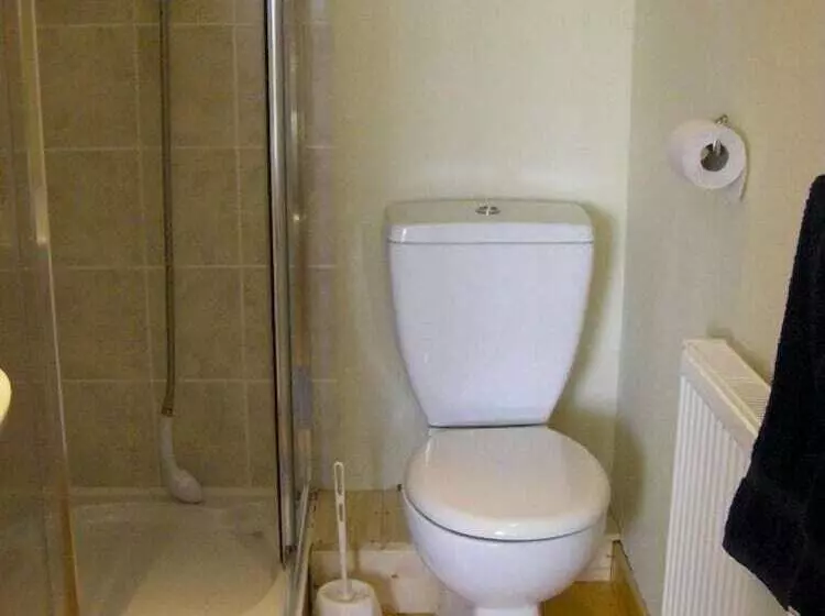 مبيت وإفطار Avebury Life