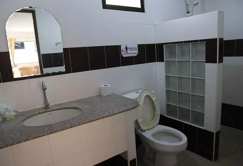 Baan Saen Sook Villas