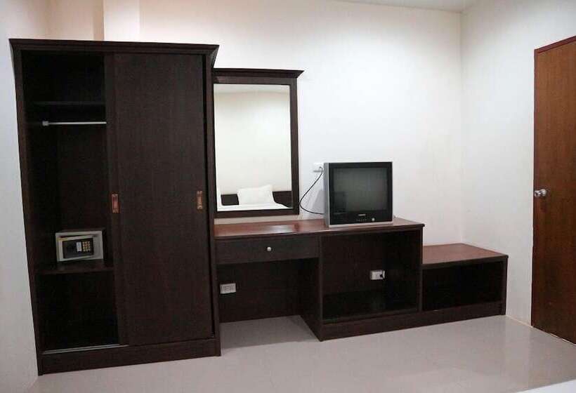 Baan Saen Sook Villas