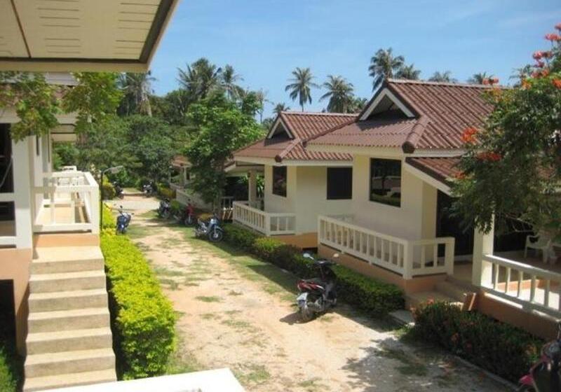 Baan Saen Sook Villas