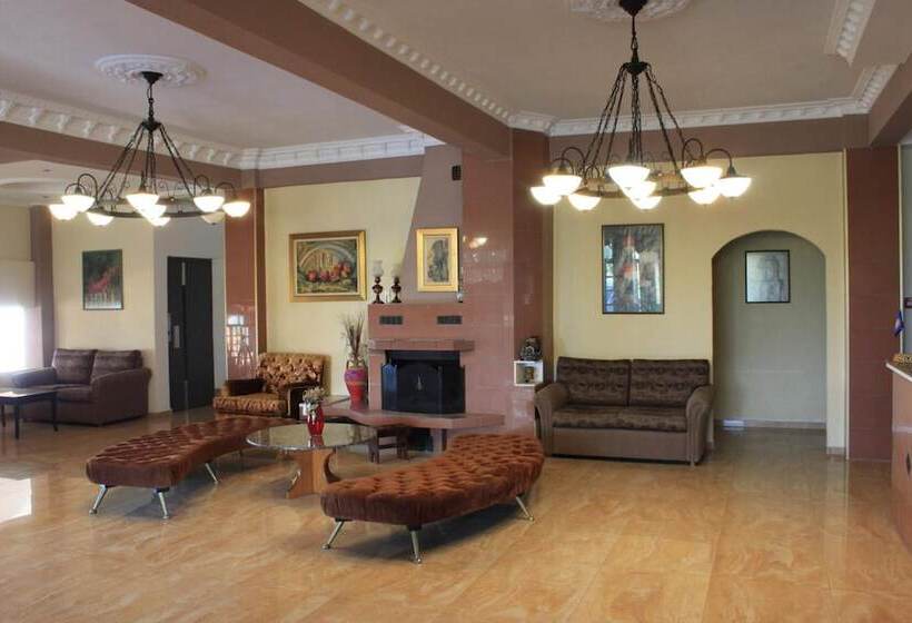 בית מלון כפרי Athorama