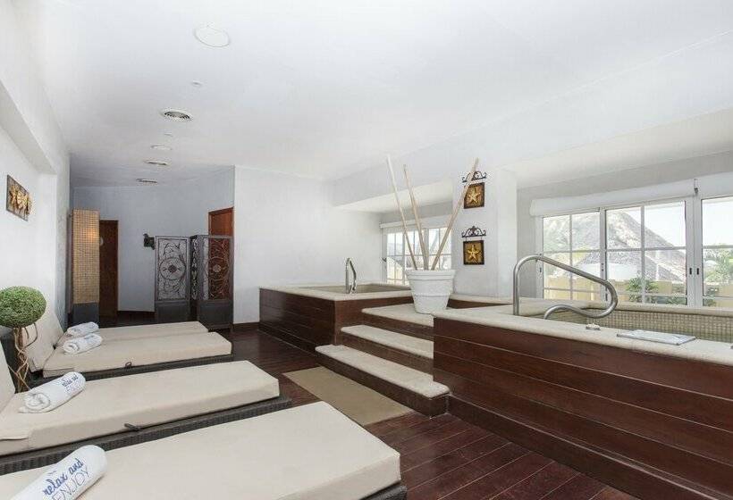 هتل Hamaca Suites