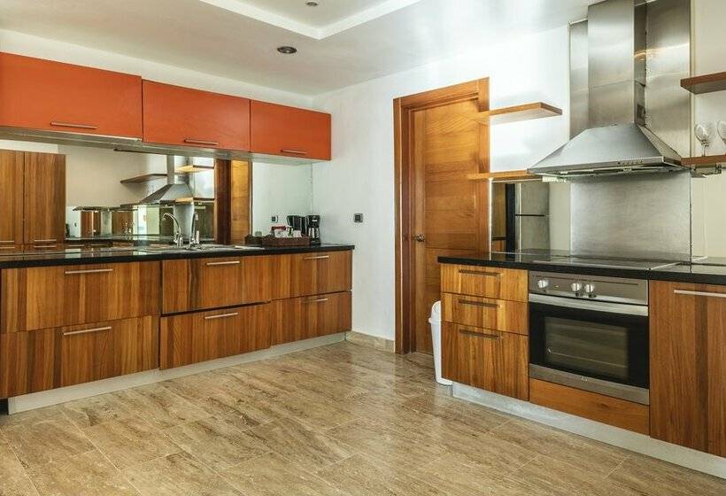 هتل Hamaca Suites