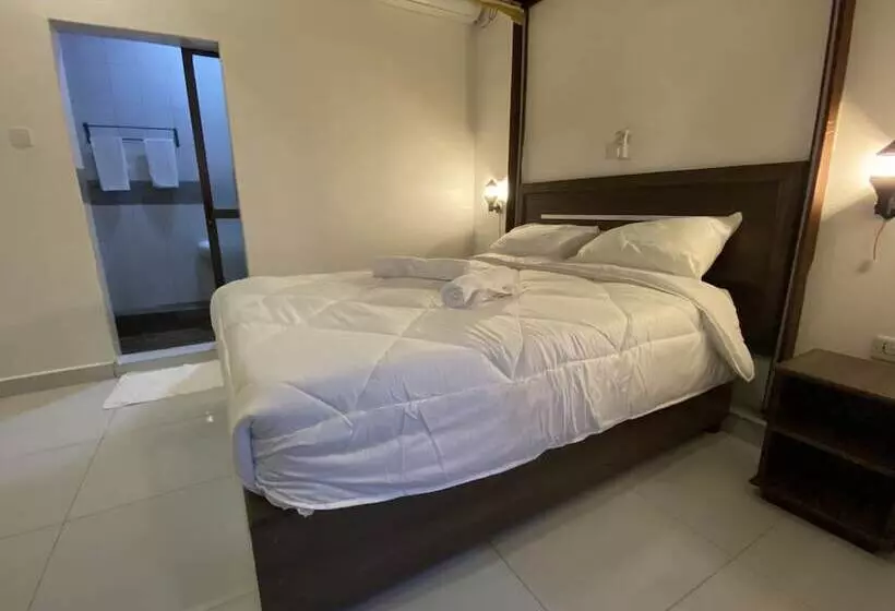 Hotel Diani Palm Resort