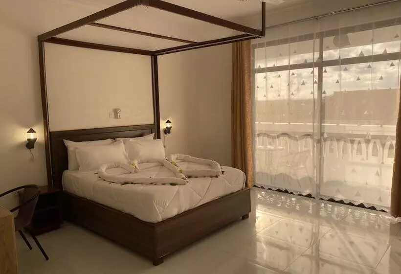 Hotel Diani Palm Resort