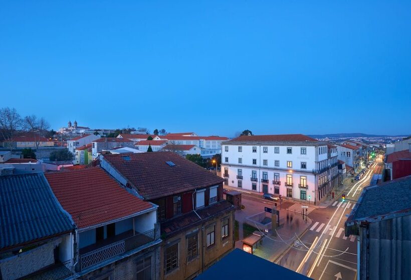 هتل Timbre Heroismo