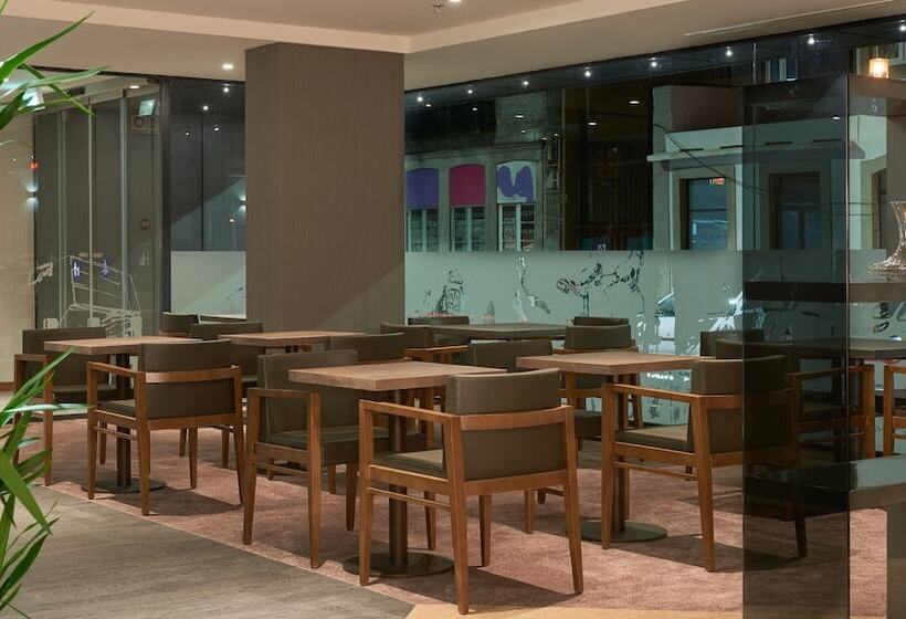 هتل Timbre Heroismo