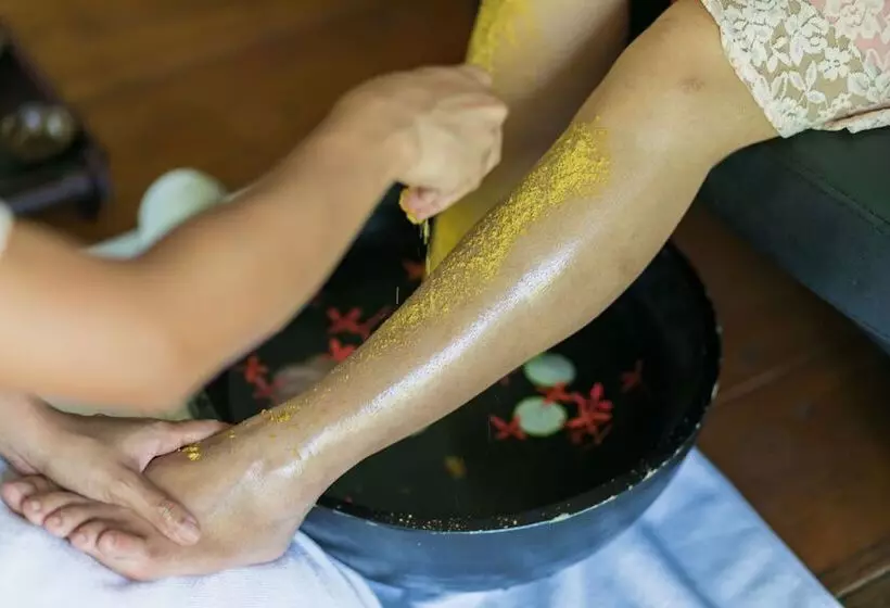 هتل Fihalhohi Maldives