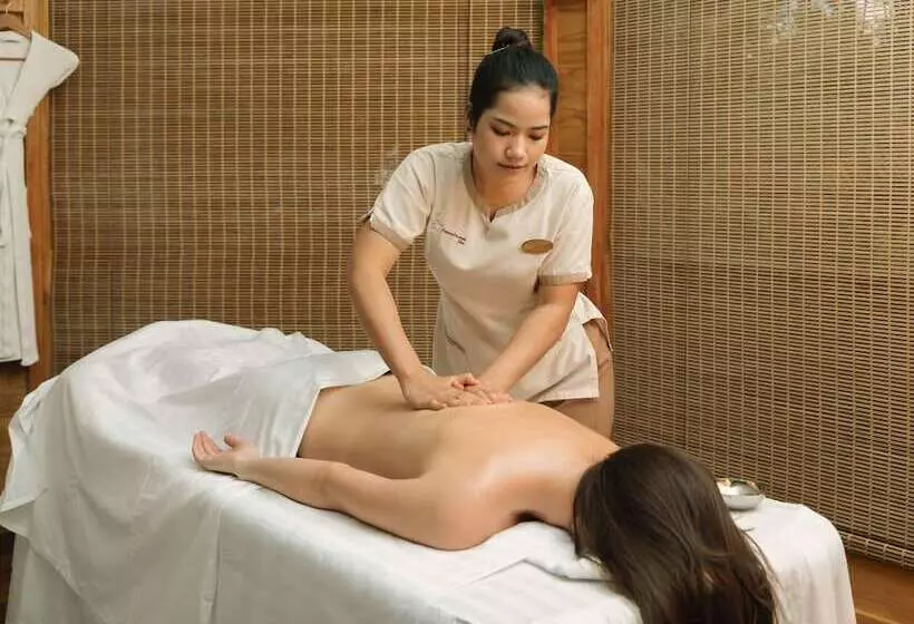 هتل Fihalhohi Maldives