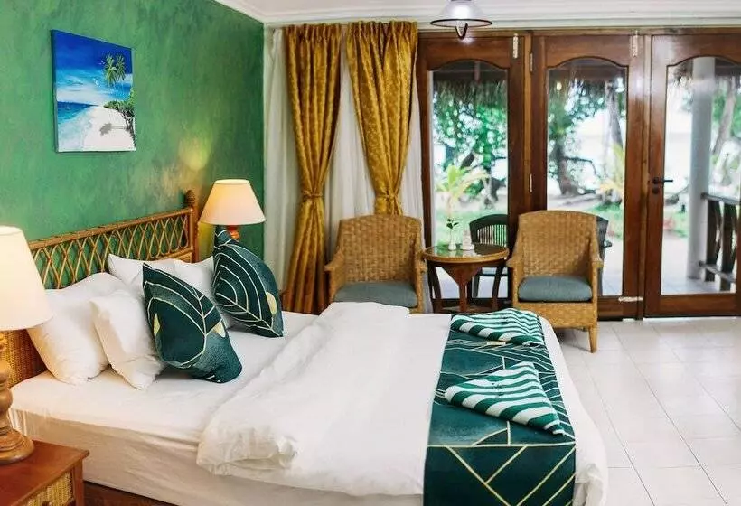 هتل Fihalhohi Maldives