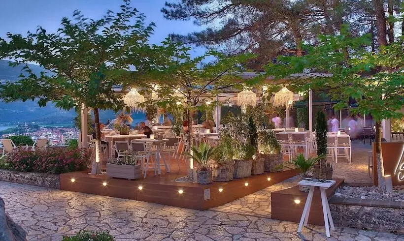 Hotel Frontzu Politia