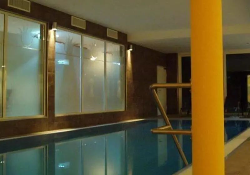 ホテル Pension Landhaus Buchenhain