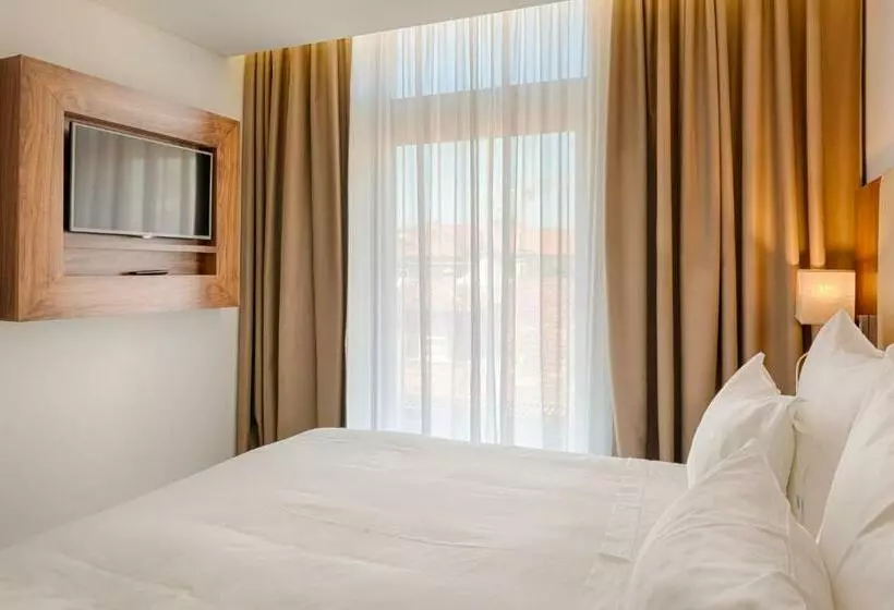 ホテル Premium Porto Downtown