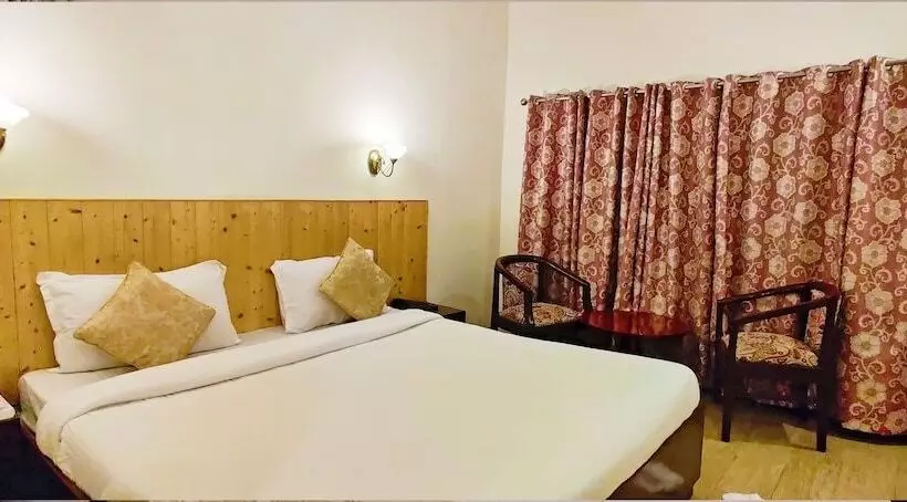 酒店 Royal Jardin Whistling Pines Resort