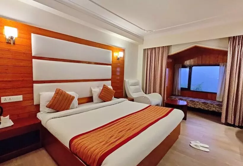 酒店 Royal Jardin Whistling Pines Resort