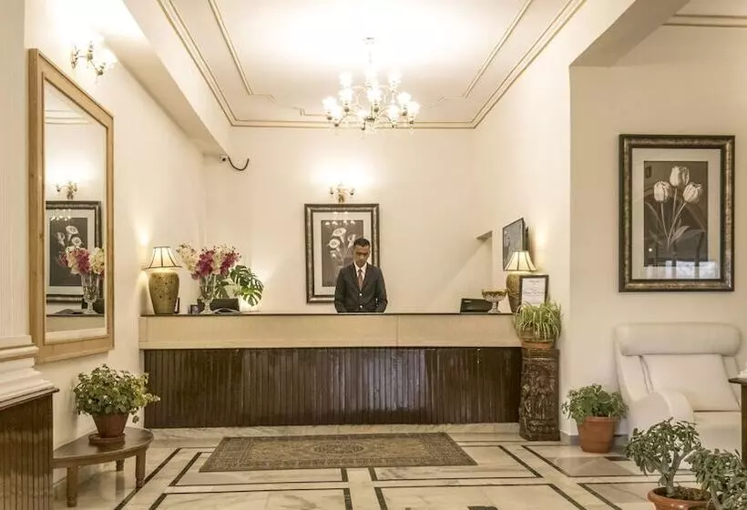 酒店 Royal Jardin Whistling Pines Resort