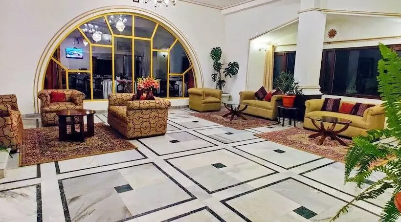 酒店 Royal Jardin Whistling Pines Resort