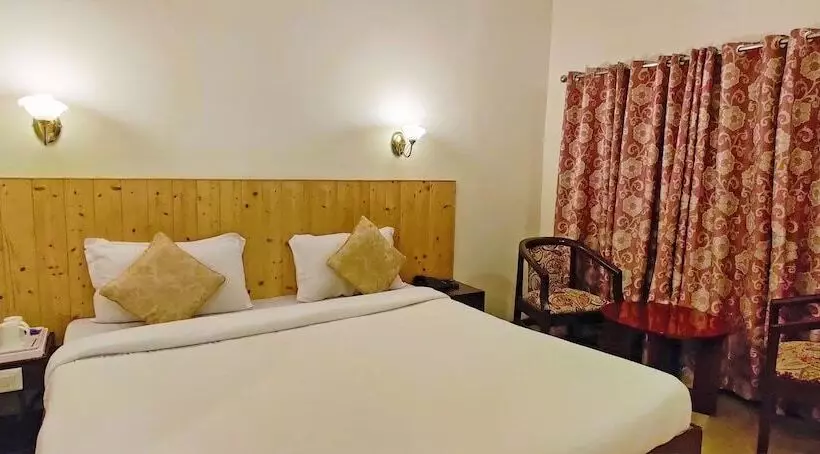 酒店 Royal Jardin Whistling Pines Resort