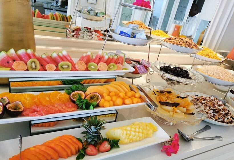 בית מלון כפרי The Clarendon Bantry Bay