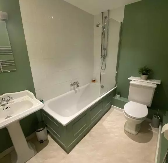 فندق Three Tuns Ashwell