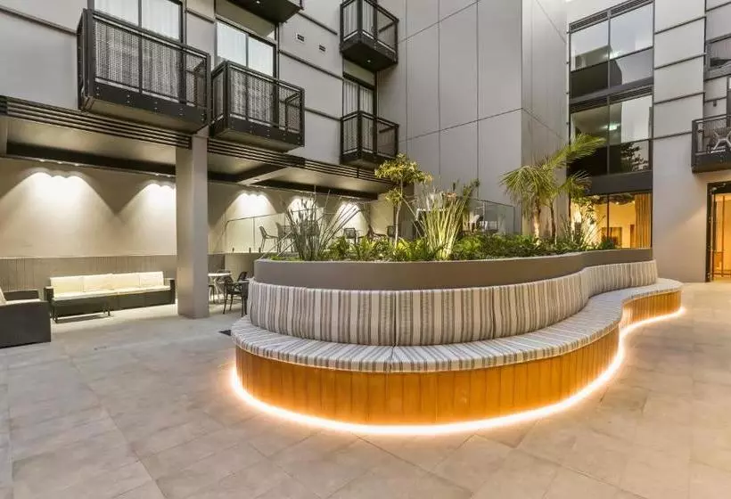 汽车旅馆 Nova Kiama