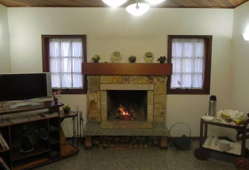 Пансион Summit Suítes Hotel Campos Do Jordão