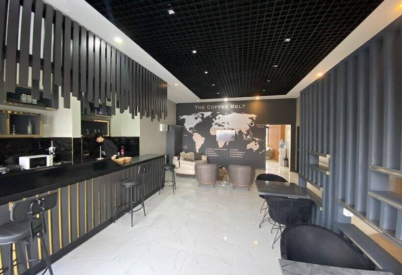 هتل Continental Airport