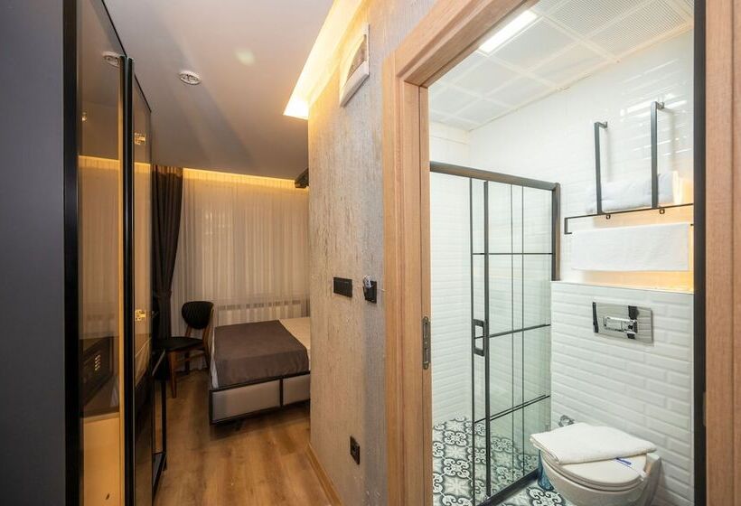 هتل Continental Airport