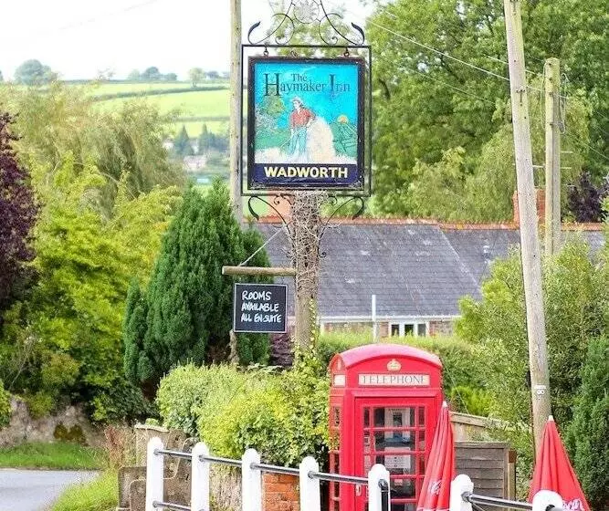 ベッドアンドブレックファースト The Haymaker Inn