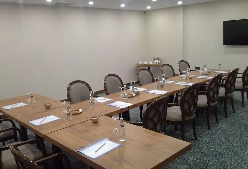 Aya Yorgi Hotel By T