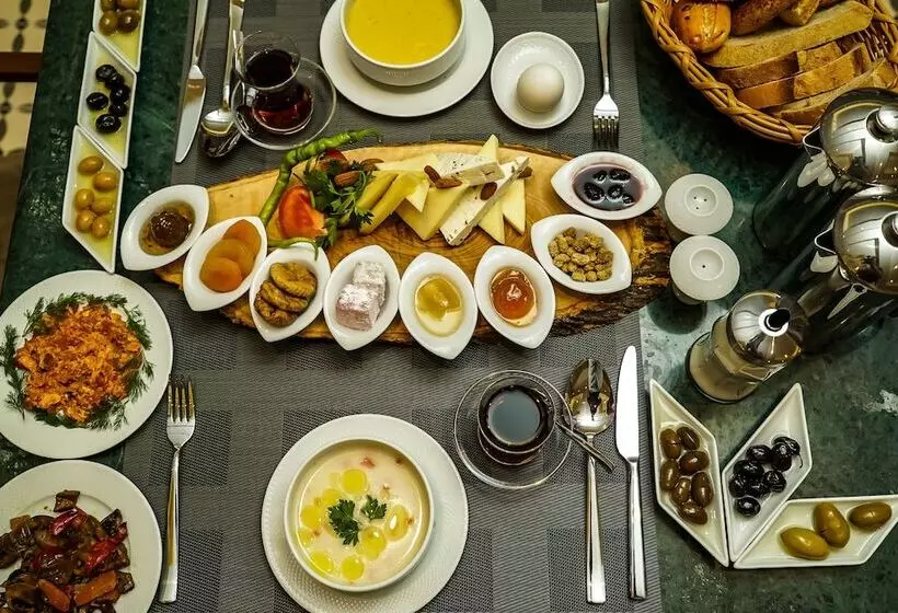 Aya Yorgi Hotel By T