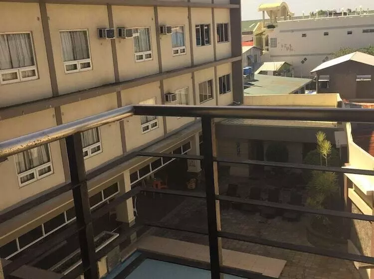 Hotell Circle Inn Iloilo City Center