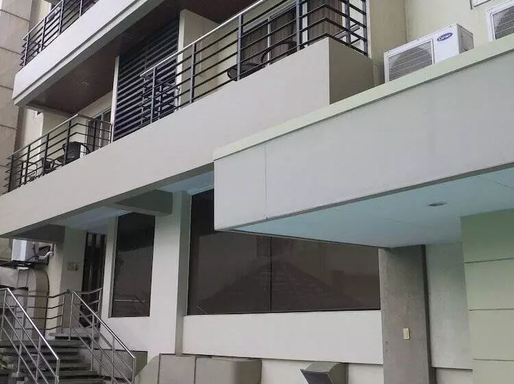 Hotell Circle Inn Iloilo City Center