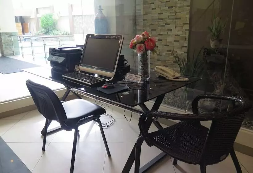 Hotell Circle Inn Iloilo City Center