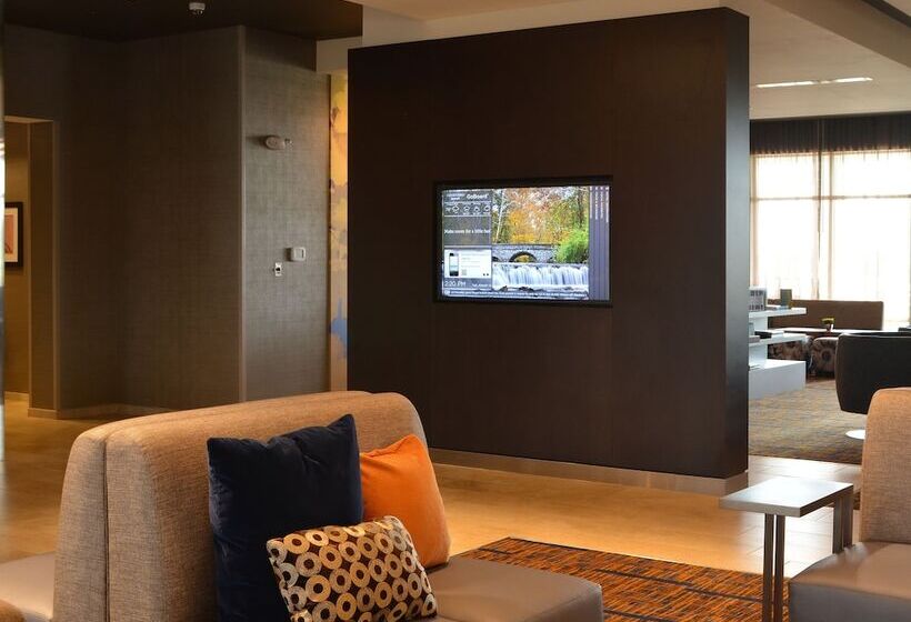 בית מלון כפרי Courtyard By Marriott Youngstown Canfield