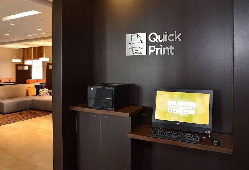 בית מלון כפרי Courtyard By Marriott Youngstown Canfield