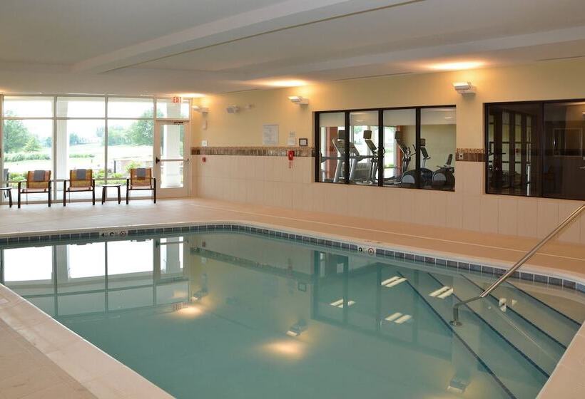 בית מלון כפרי Courtyard By Marriott Youngstown Canfield