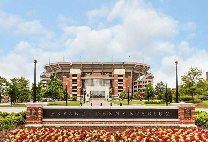 בית מלון כפרי Home2 Suites By Hilton Tuscaloosa Downtown University Blvd