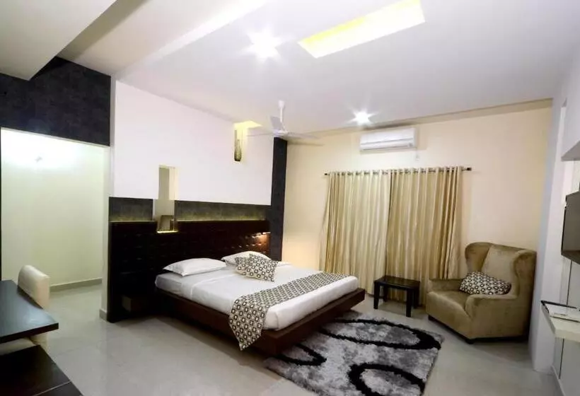 Hotelli Serenity La Vista