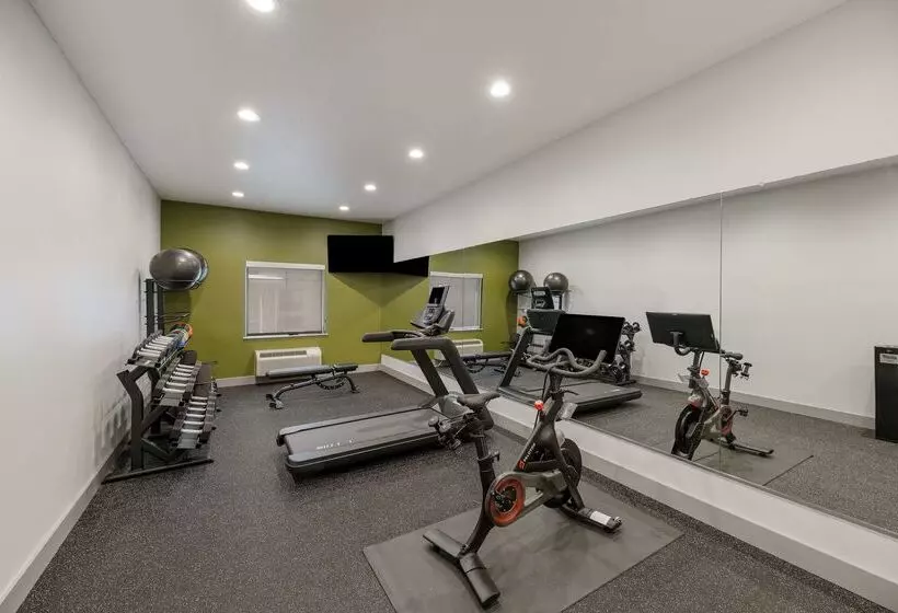 هتل Spark By Hilton Midland South