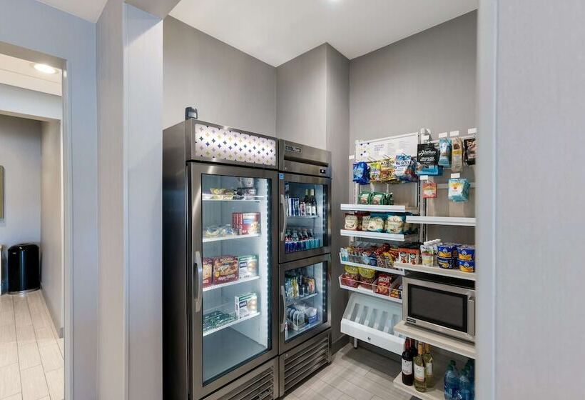 فندق Spark By Hilton Midland South