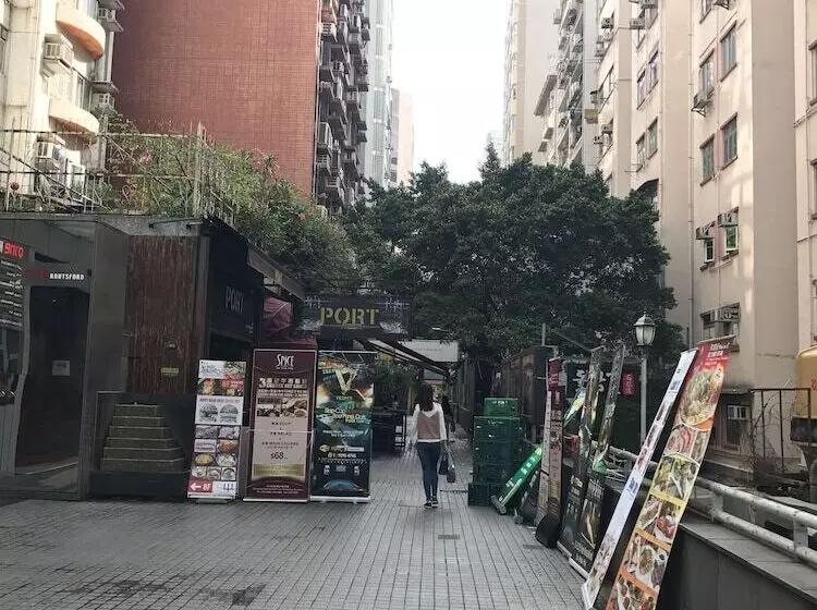 ホテル The Perkin